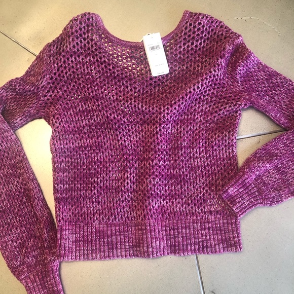 Splendid Sweaters - SPLENDID NWT Purple knit crew/v-neck sweater XS